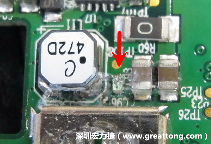 電路板疑似腐蝕氧化，懷疑電流異常過熱造成