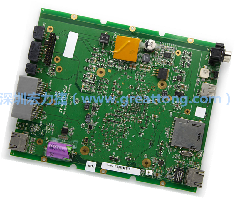 提出實驗數(shù)據(jù)佐證OSP表面處理的焊接強度比ENIG表面處理PCB來得強。但也證實OSP的焊錫強度會隨著時間老化而變差，所以，產(chǎn)品賣到市場上越久，其不良率應(yīng)該會越高