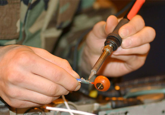 PCBA加工中遇到焊接不良元器件應(yīng)該怎么辦？