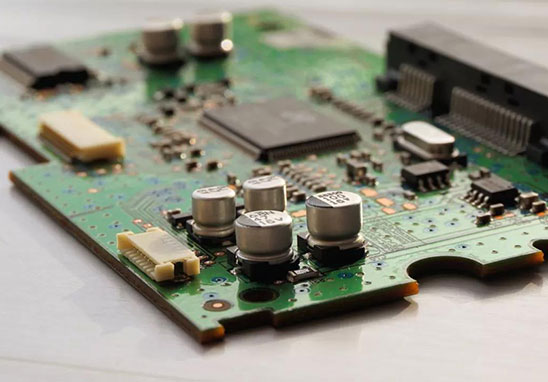 PCB制板工藝中的過孔塞油是什么意思？